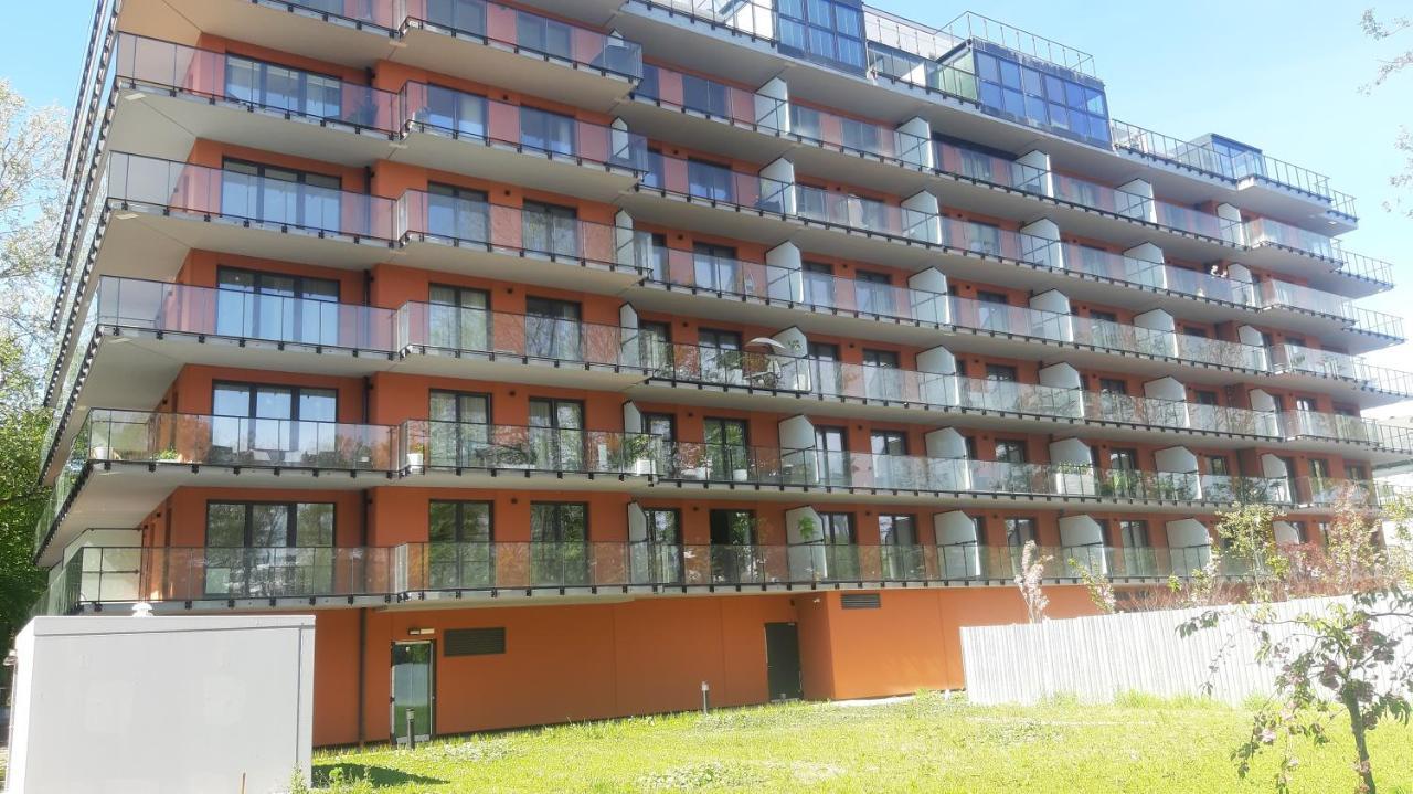 Apartament Wyspa Solna كولوبرزيغ المظهر الخارجي الصورة