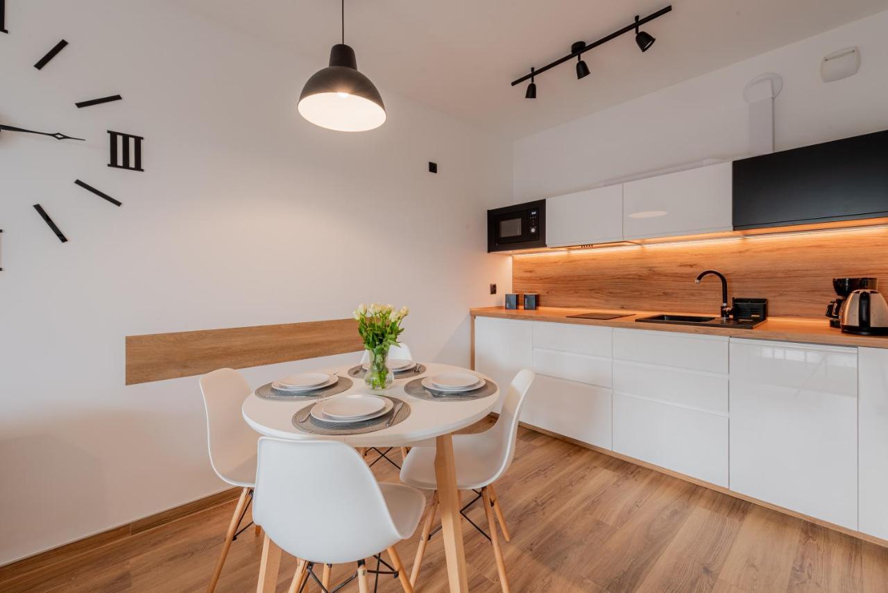Apartament Wyspa Solna كولوبرزيغ المظهر الخارجي الصورة